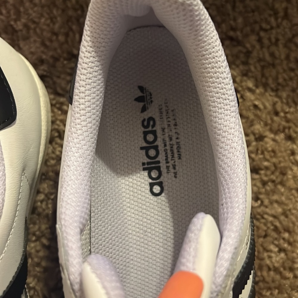 Shoes - Picture 4 of 4